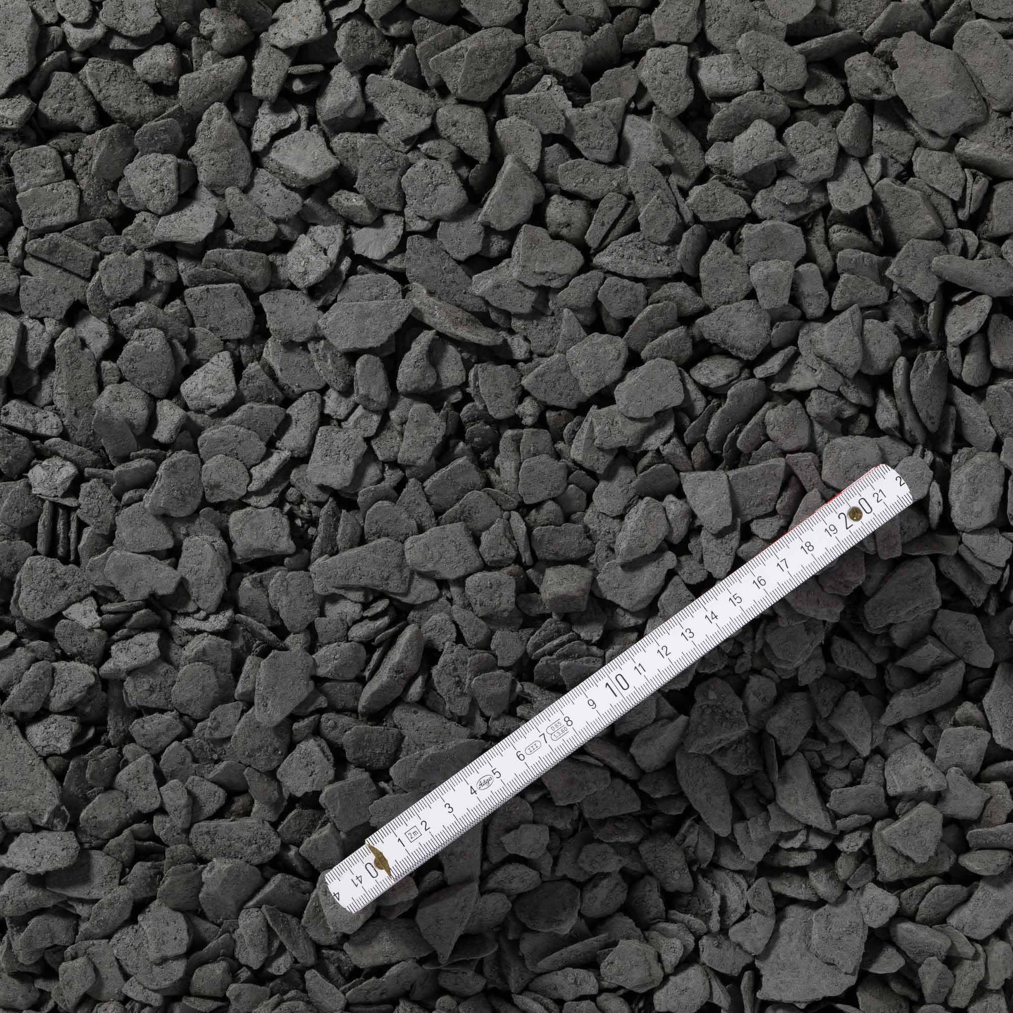 Paillage Ardoise Noire 15-30 mm - Lot de 15 sacs de 20 kg (3,75 m²) - RO'MA NATURE - Image 2