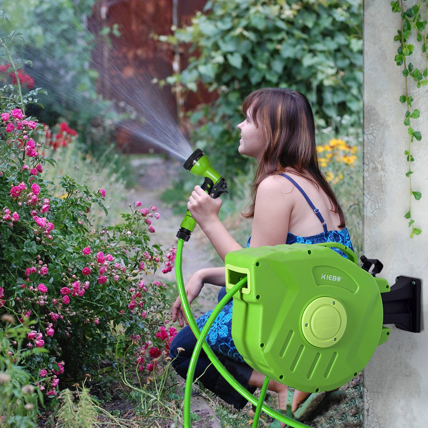 ComfortXL - Dévidoir mural automatique en PVC et PP vert avec tuyau d'arrosage 20 m pivotant à 180° pour jardin et terrasse - Image 1