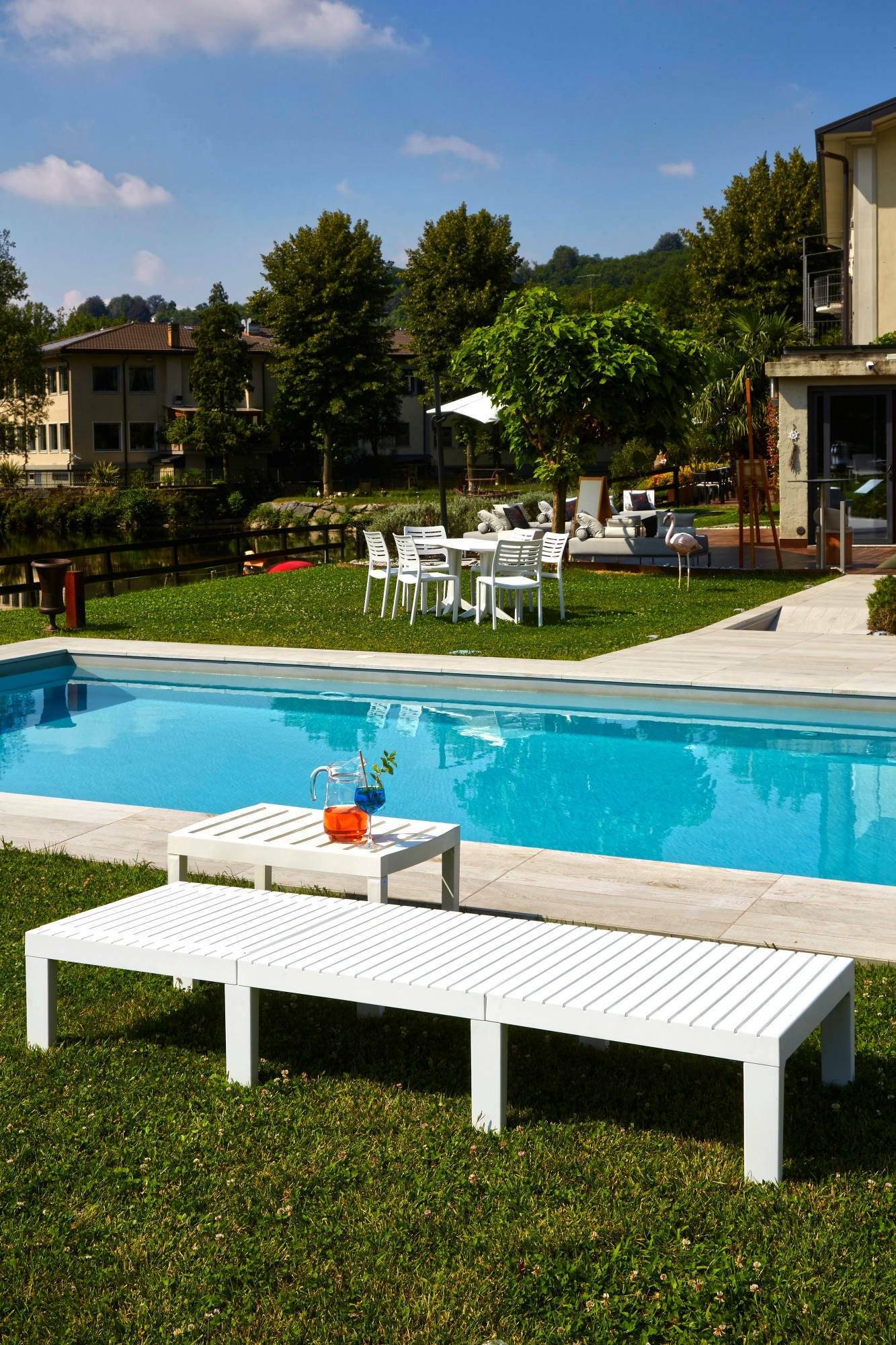 Dmora - Dmora Bains de soleil Caserta, Transat de jardin réglable, Lit d'extérieur, 100% Made in Italy, Cm 195x65h78, Blanc, avec emballage renforcé - Imagen 4