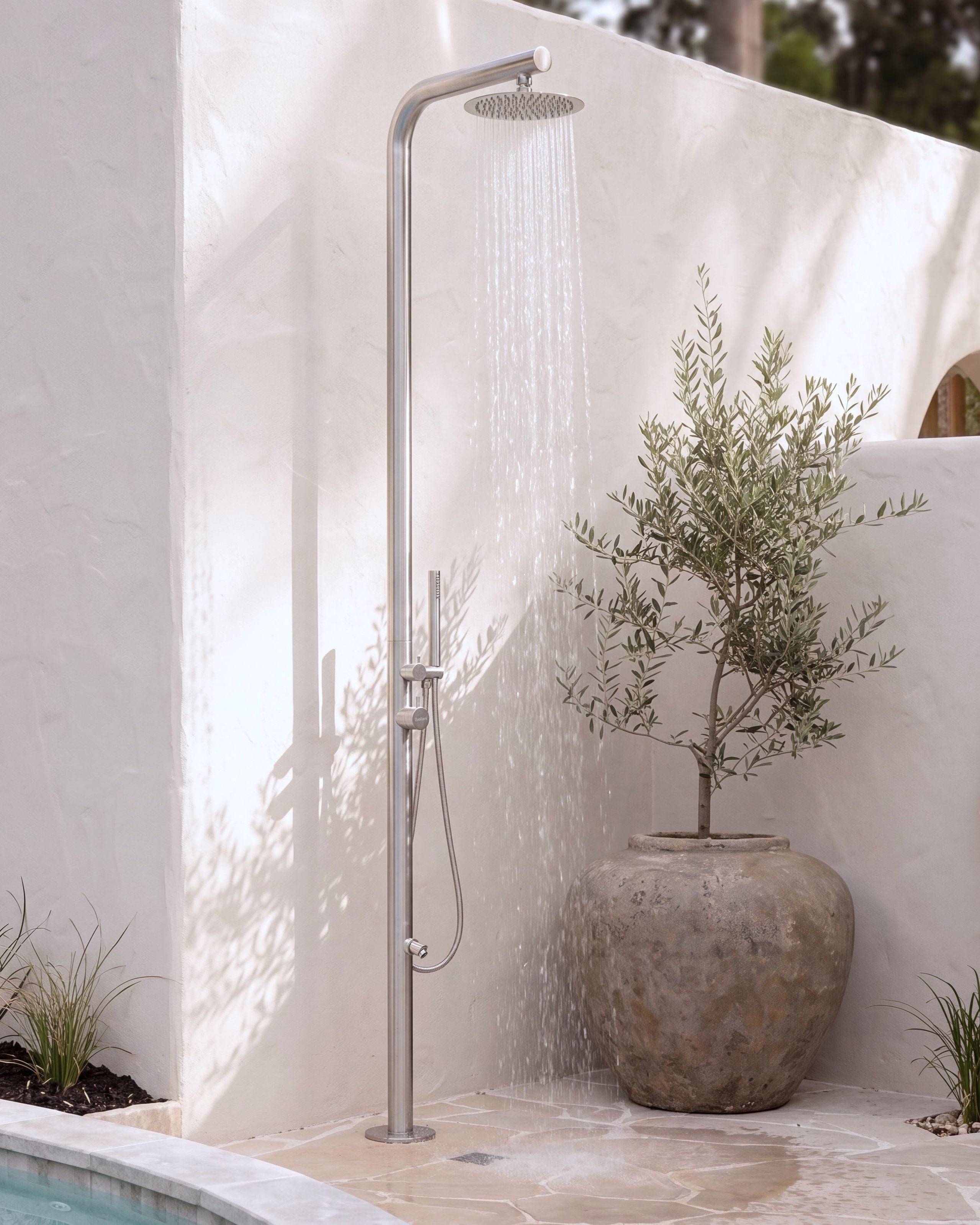 Beliani - Douche d'extérieur Acier inox Argenté MARUDI - 57x17x230- Beliani - Image 1