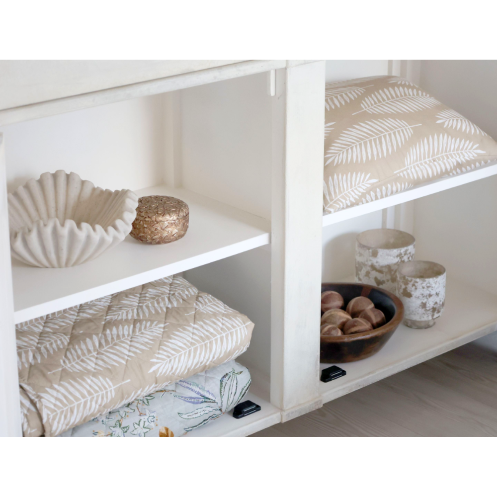 Chemin De Campagne - Buffet 2 portes en bois de pin blanc antique 153 x 51.5 x 112 cm Chemin de campagne - Imagen 4
