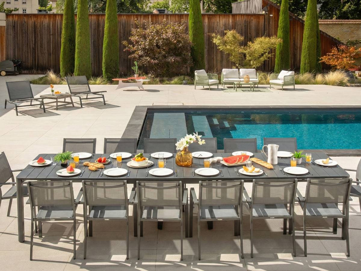 Table de jardin rectangulaire extensible Roko 2 à 14 personnes anthracite - Jardiline - Image 2