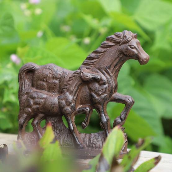 Figurine cheval en fonte marron 17 x 16 cm Chemin de campagne - Imagen 3