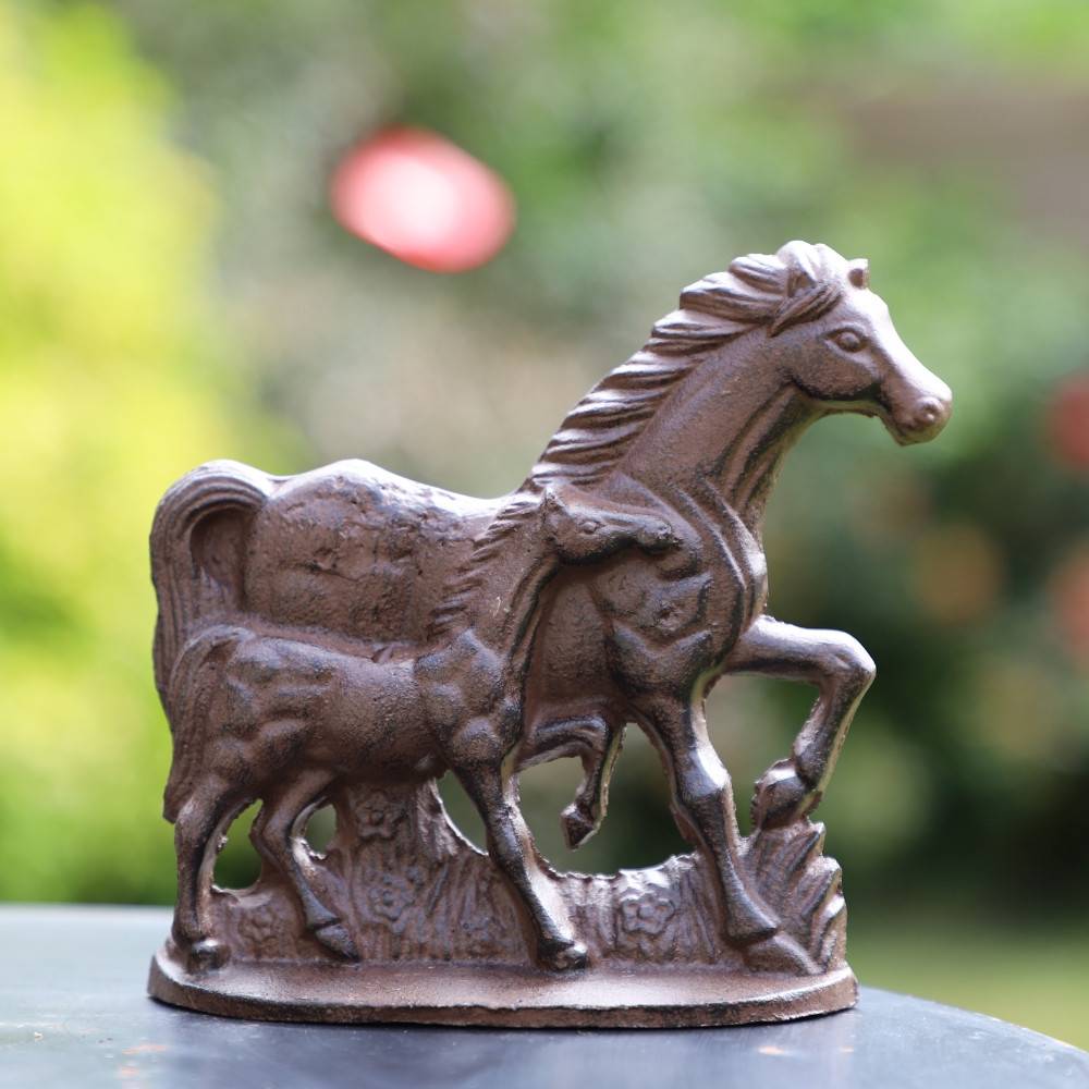 Figurine cheval en fonte marron 17 x 16 cm Chemin de campagne - Imagen 2