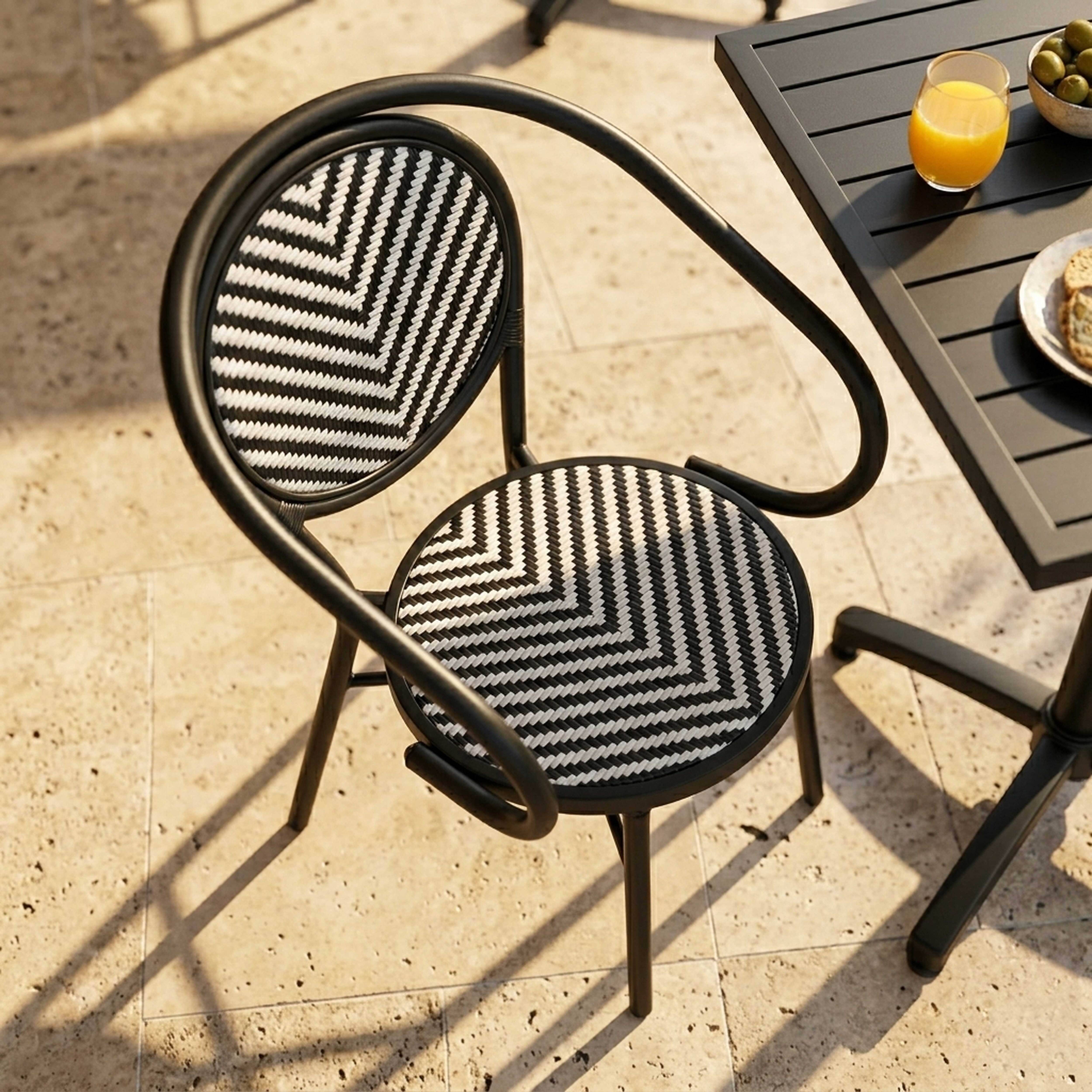 Oviala - Chaise de terrasse style bistrot parisien en aluminium et rotin noir Villiers - Oviala - Image 3