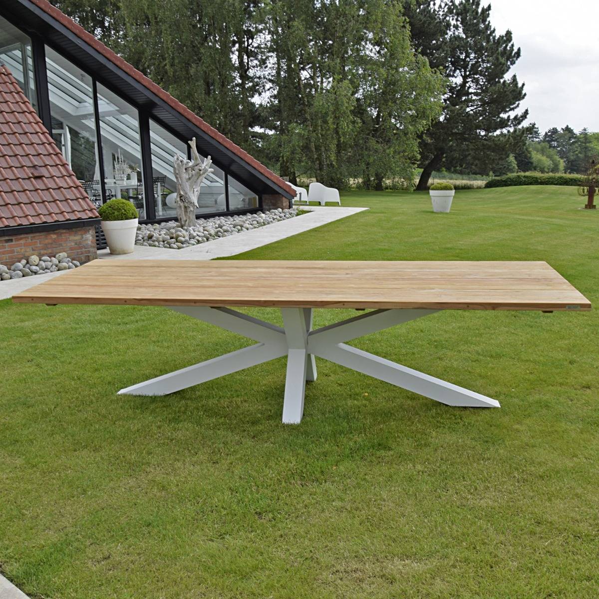 Table métal blanc et teck recyclé 300 cm, Conceptual - Gecko Jardin - Imagen 6