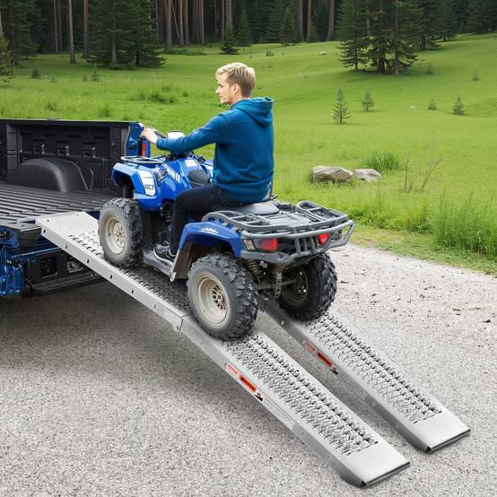 VEVOR Rampes d'accès alu pliables (2pcs) 453kg, surface large, pour VTT/UTV/moto/vélo électrique. - Image 8