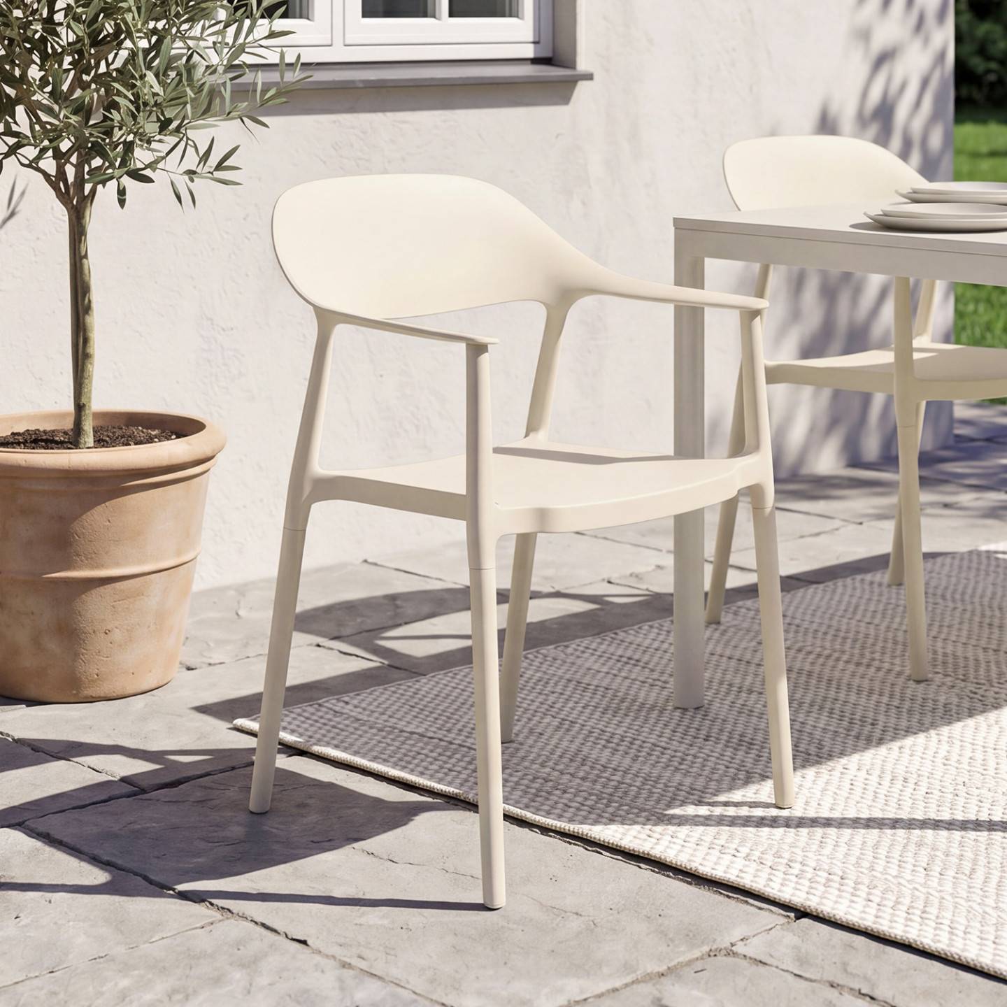 IDMARKET - Lot de 4 chaises de jardin empilables SUZON en polypropylène beige