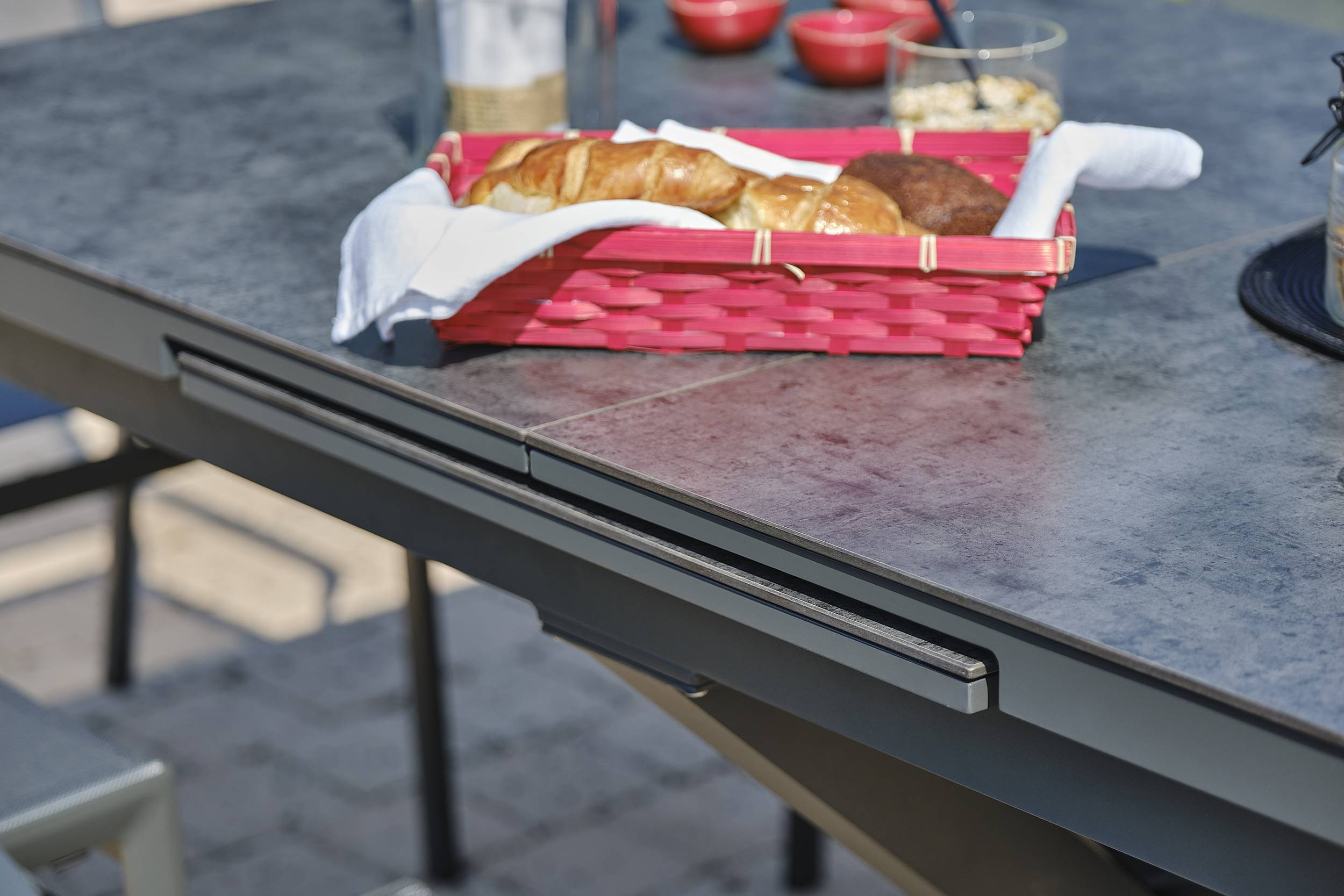 Dcb Garden - Table de jardin CAICOS en aluminium plateau HPL - DCB GARDEN - Imagen 6