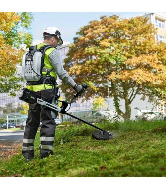 Débroussailleuse professionnelle avec guidon arbre transmission carbone Egopower BCX3800E - Image 4