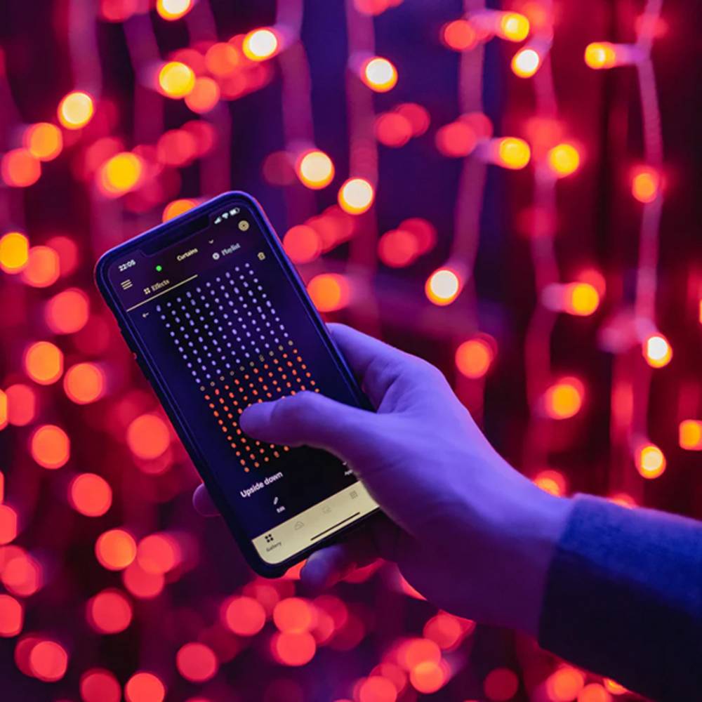 Curtain – Guirlande Lumineuse de Rideaux à LED Contrôlée par Application avec 210 LED RVB + W. 1,5 x 2,1 Mètres - Image 1