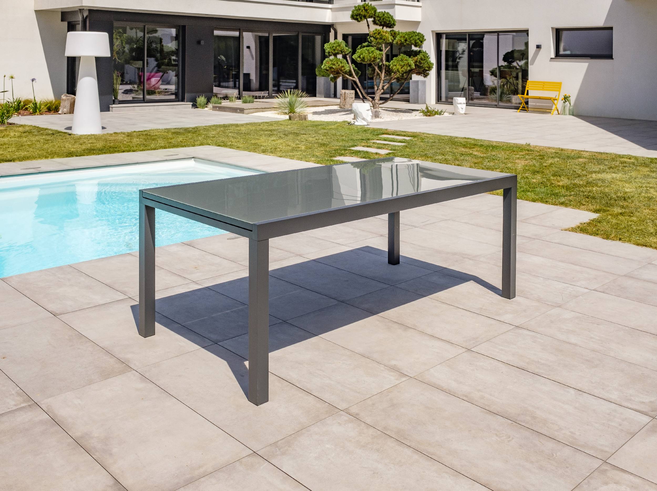 Dcb Garden - Ensemble repas 12 places en aluminium et plateau verre - Gris anthracite - TOLEDE - Imagen 7