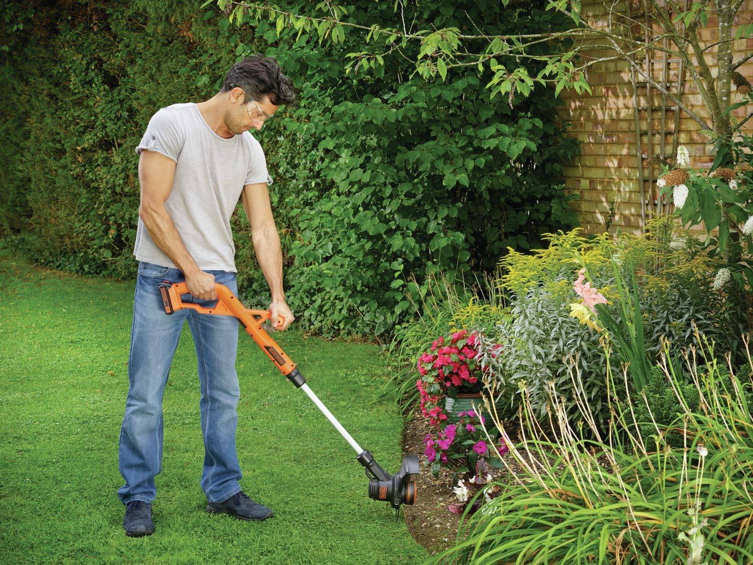 Coupe bordures sans fil - 25cm - BLACK+DECKER - avec 1 batterie 18V 2.0Ah - chargeur - ST182320-QW - Image 4