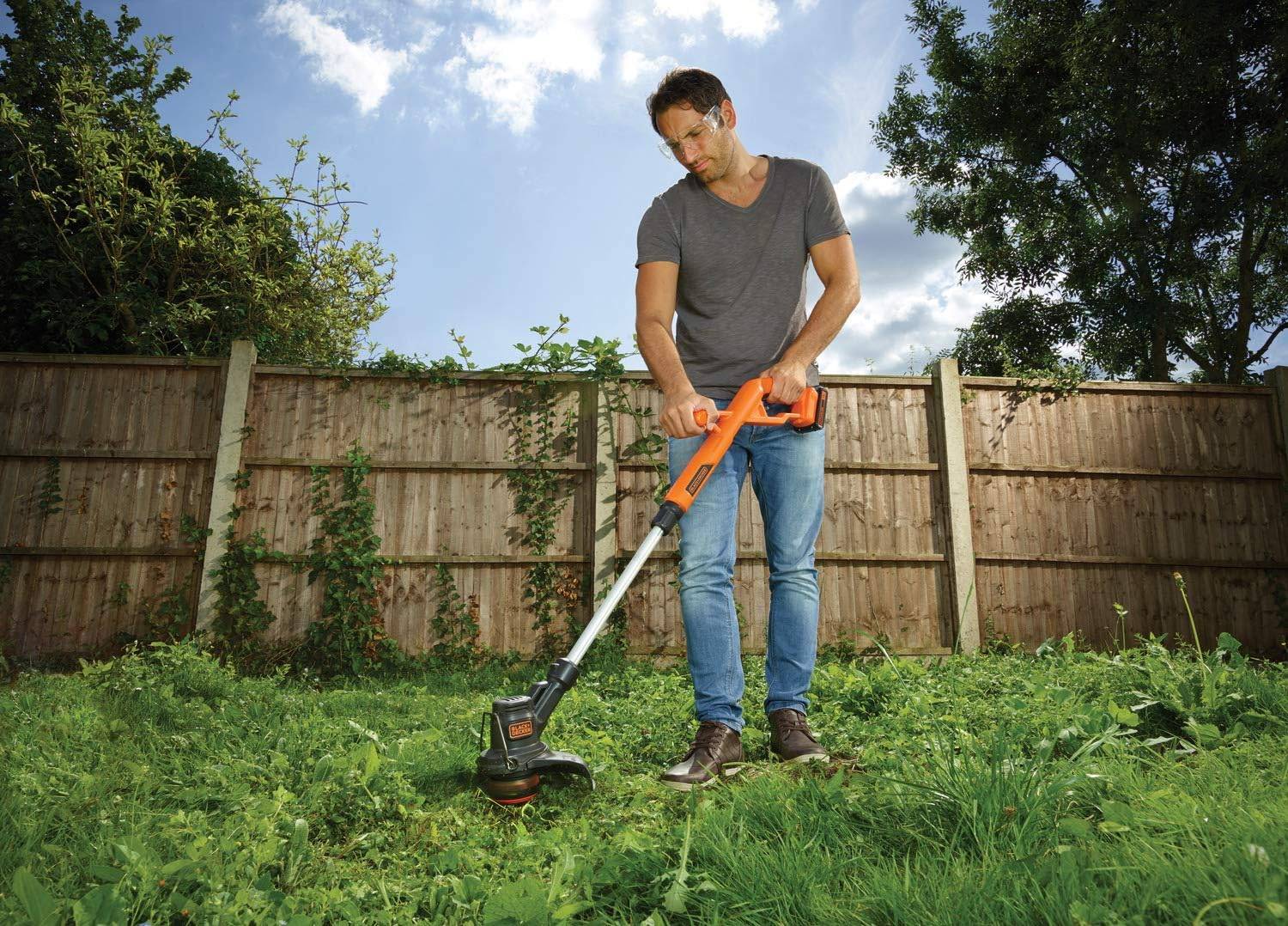 Coupe bordures sans fil - 25cm - BLACK+DECKER - avec 1 batterie 18V 2.0Ah - chargeur - ST182320-QW - Image 3