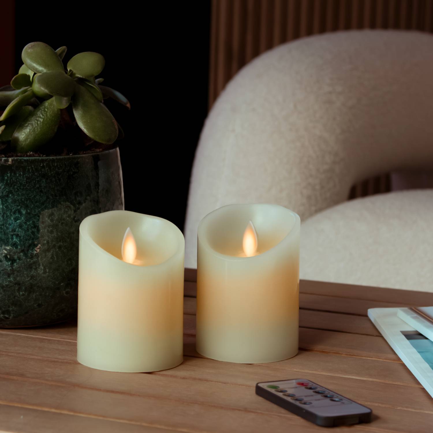 Lot de 2 bougies à LED 10 cm en cire avec télécommande, flamme vacillante - Vivezen - Imagen 4