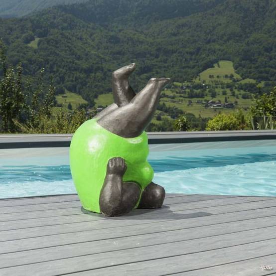 Statue femme ronde design en vert - Image 3