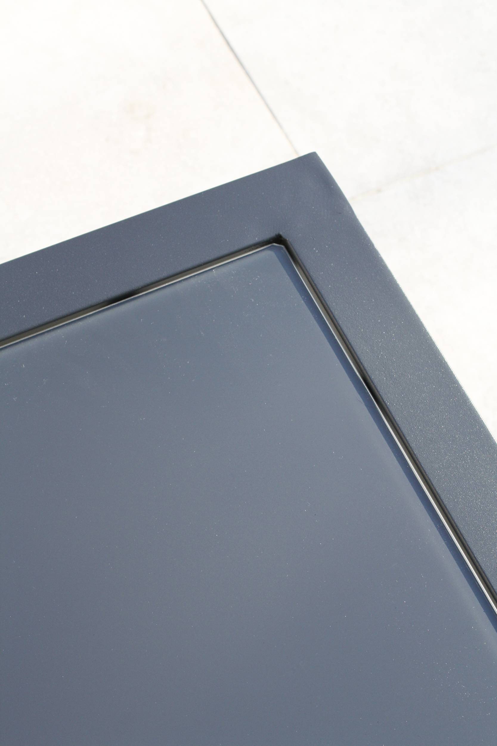 Salon de jardin d'angle 6 places en aluminium - Gris anthracite - BEAUBOURG - Image 4