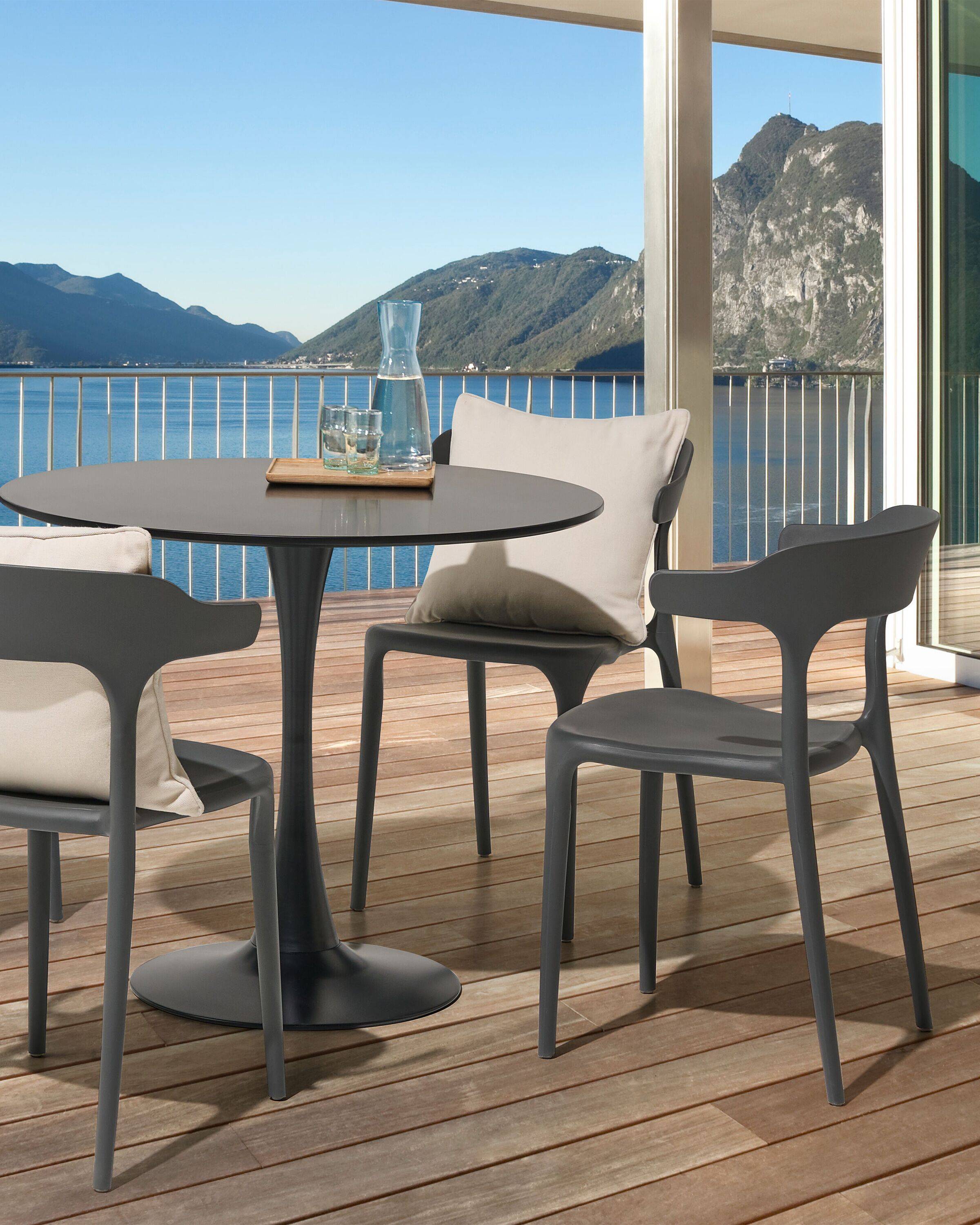 Beliani - Lot 4 Chaises de Salle à Manger Gris Foncé en Plastique Empilables à Demi Accoudoirs pour Intérieur et Extérieur Design Moderne - Imagen 2
