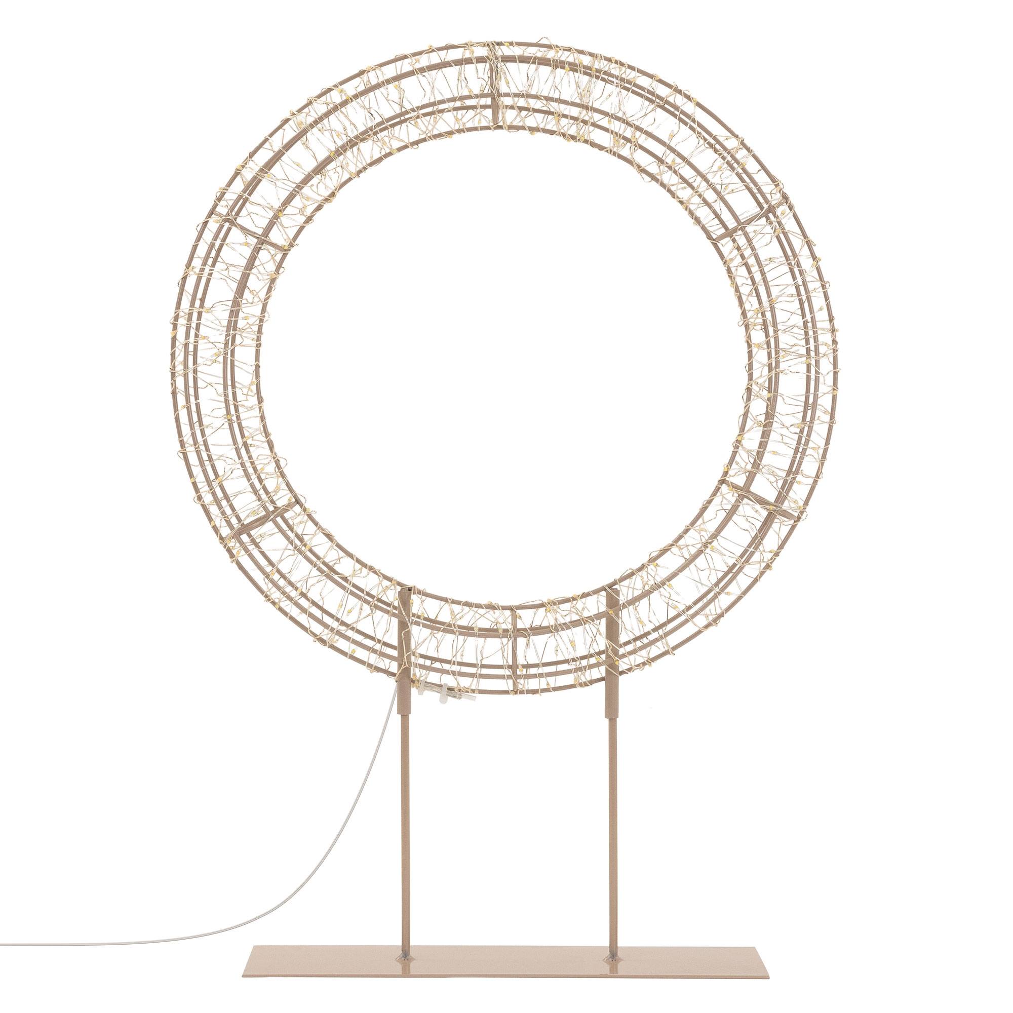 Ecd-Germany - Couronne de Noël LED sur pied, Ø 41,5 cm, décoration lumineuse, 200 LED lumière blanc chaud, intérieur et extérieur, anneau décoratif, cercle lumineux - Image 8