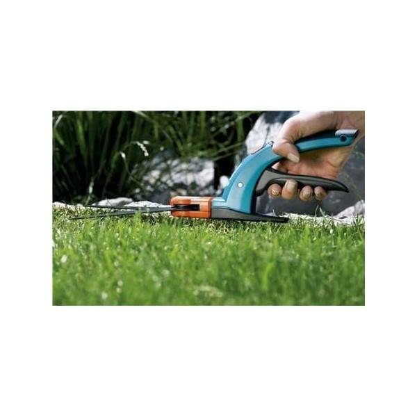 GARDENA Cisailles a gazon orientable Comfort – Lames ondulées 360° – Patin de guidage – Revetement antiadhérence - Image 4