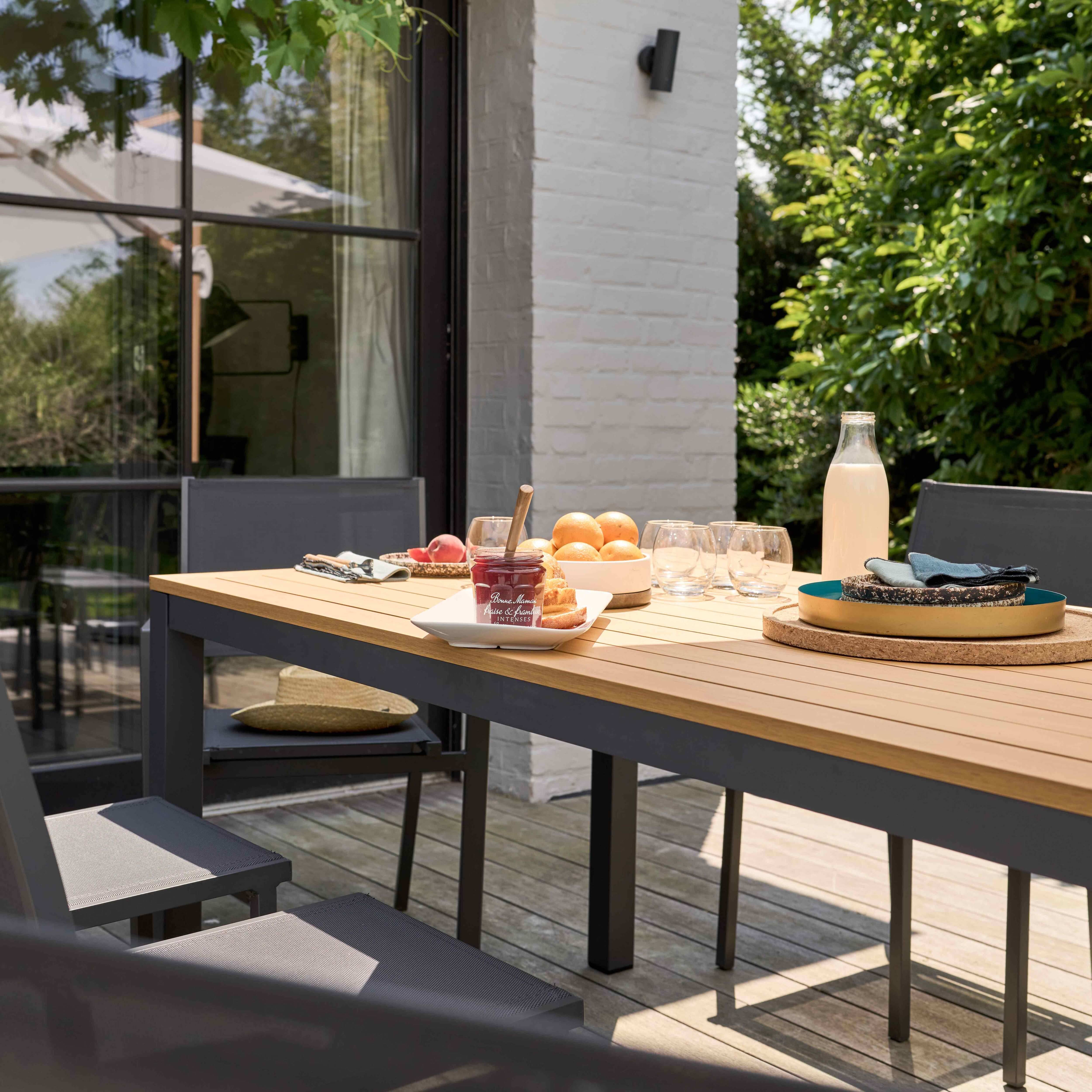 Oviala - Ensemble table de jardin 180/240 cm eucalyptus avec 10 chaises Split - Oviala - Imagen 5