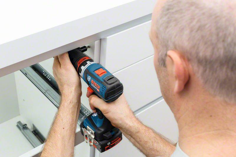 Bosch - Perceuse visseuse BOSCH GSR 18V-60 FC Professional + 2 batteries 5.0 Ah chargeur + Jeux de 4 mandrins GFA - 06019G7100 - Imagen 4