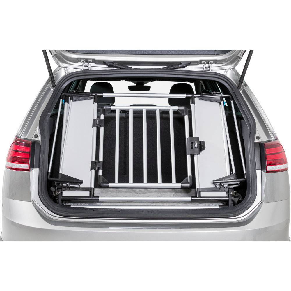 Trixie - Trixie - Grille arrière universelle pour voiture, pour chien taille 94 à 114 x 69 cm - Imagen 3