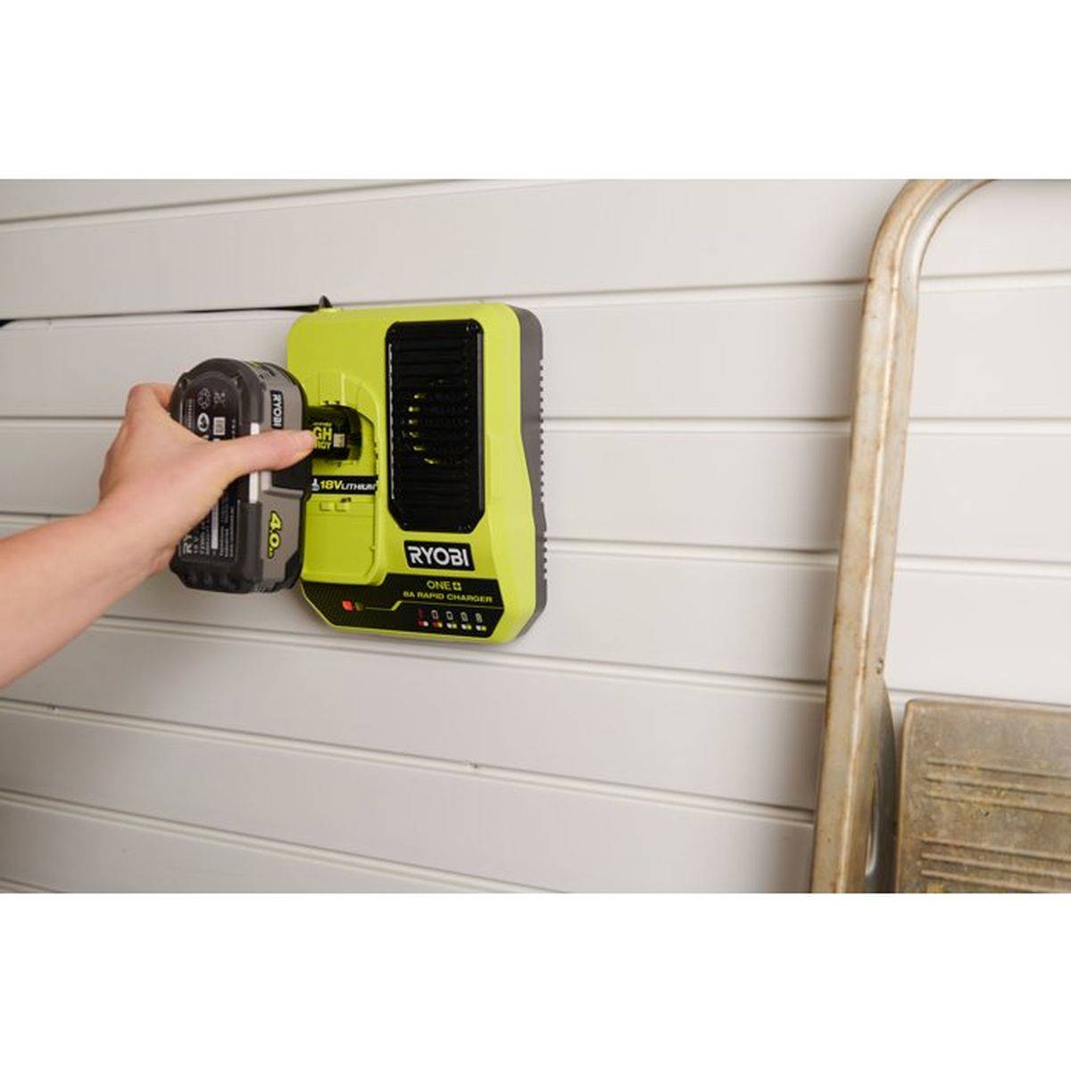 Ryobi - Chargeur rapide RYOBI 18V One+ - 8.0Ah - RC18180 - Image 5