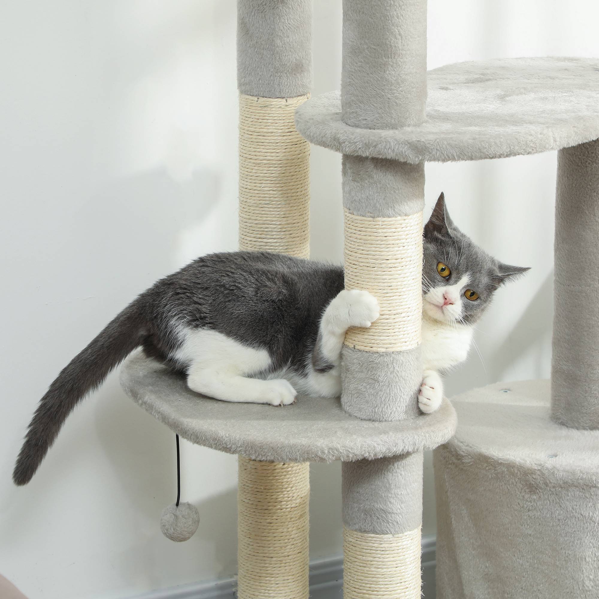 Arbre à chat sisal et peluche gris clair 60 x 45 x 114 cm - PANGIVO - Image 9