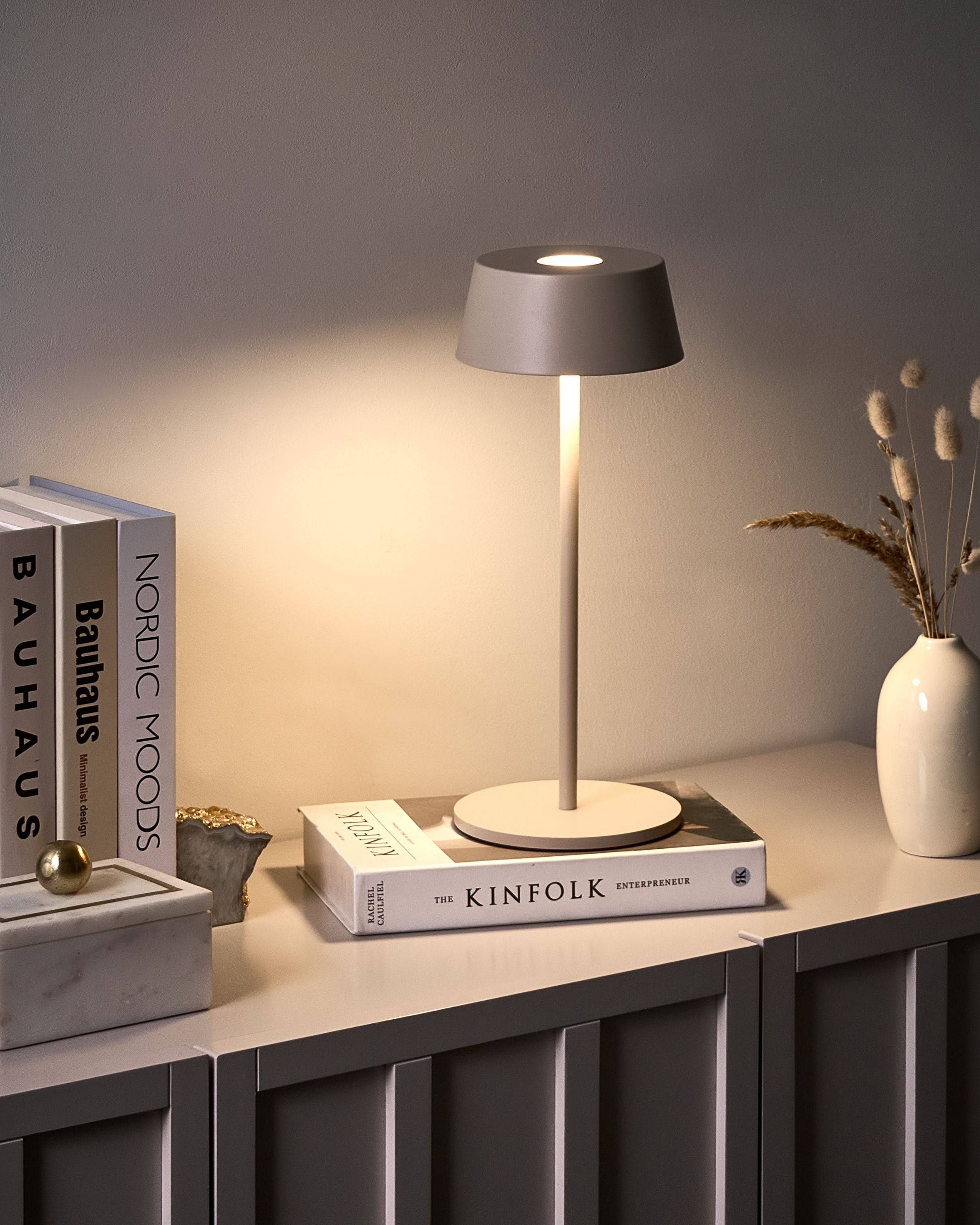 Beliani - Lampe de table d'extérieur Métal Beige GUDER - 15x15x36- Beliani