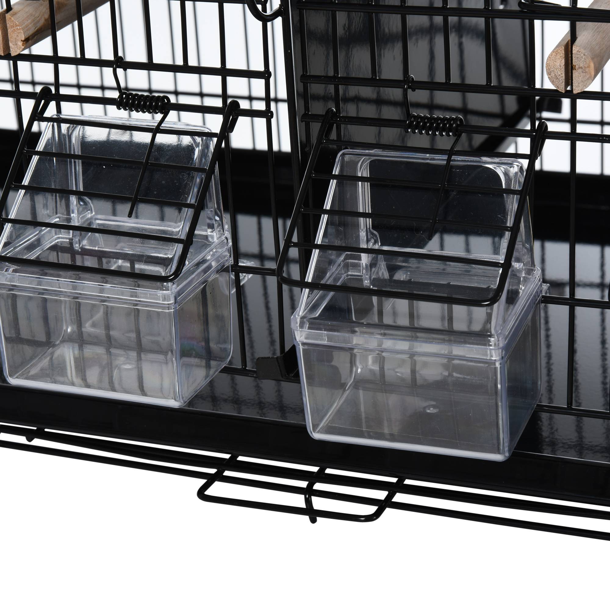 Pawhut - PawHut Cage à oiseaux dim. 59,5L x 29,8I x 35,3H cm mangeoires perchoirs 4 portes plateau excrément amovible + poignée transport métal PP noir - Imagen 9