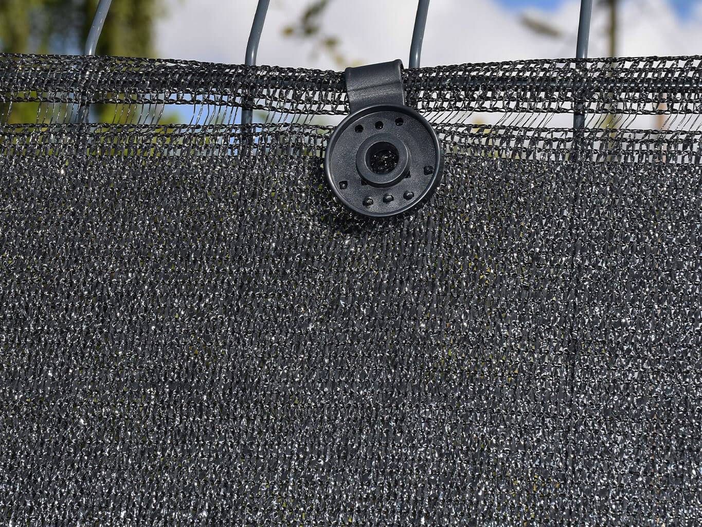 Maille Store - Brise-vue 100% - Gris anthracite - 270gr/m² - Boutonnières Gris foncé 1.8m x 50m - Imagen 3