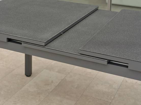 Dcb Garden - Table en alu et spraystone avec rallonge automatiquee - Gris anthracite - DANIA - Image 8