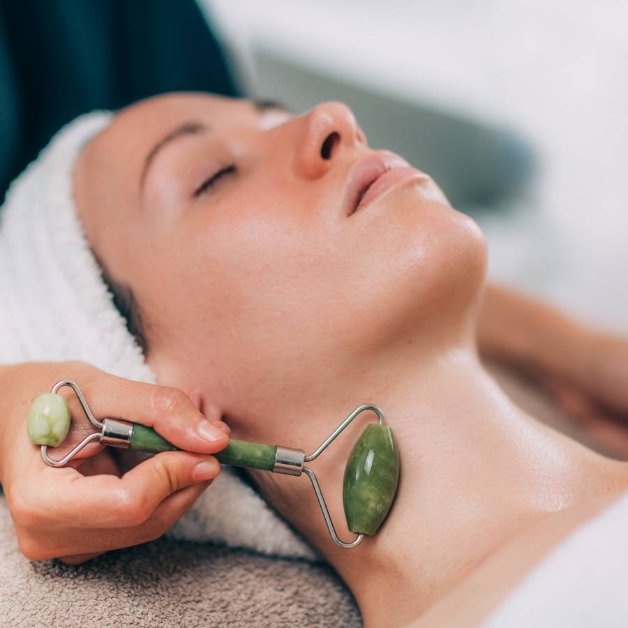 Jade Roller Vert - Masseur Visage – Rouleau de Jade Naturel + Housse – Anti-Age - Réduit les ridules - Routine Beauté - Sun&Sia - Image 4