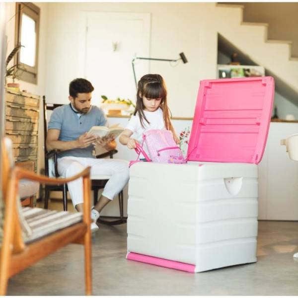 Sans Marque - PLASTIKEN Coffre de rangement Space Saver avec roulettes et cadenas - Contenance 190 L - Coloris fuchsia - Image 3