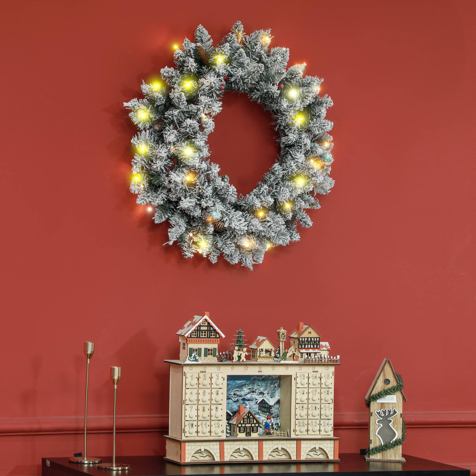 Sans Marque - Couronne de Noël porte artificielle 60 CM avec pommes de pin et grappes de baies, lumières LED et minuterie vert - Image 10
