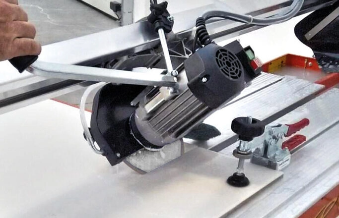 Scie sur table DIAM INDUSTRIES 1400 W - Ø 200 mm - VIP2125 - Imagen 2
