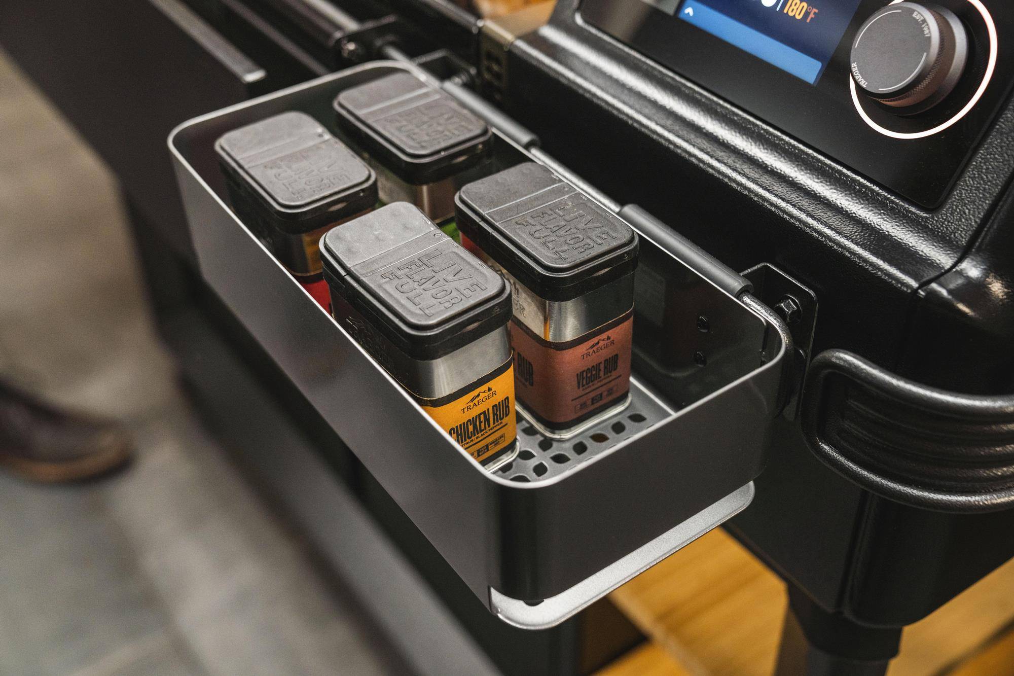 Traeger - Bac De Rangement Pop-And-Lock™ - Imagen 2