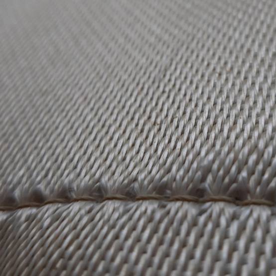 Bâche soudure 1,8 x 2m - Couverture anti‑feu M0 1300 °C - Toile anti‑chaleur fibre de silicate avec induction vermiculite WELTEK - Image 4