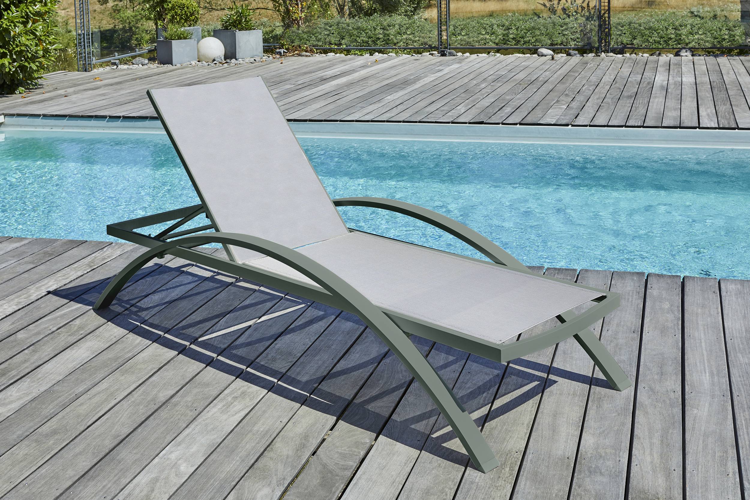 Dcb Garden - Lot de 2 bains de soleil en toile plastifiéee et aluminium - Kaki - BARCELONA - Image 1