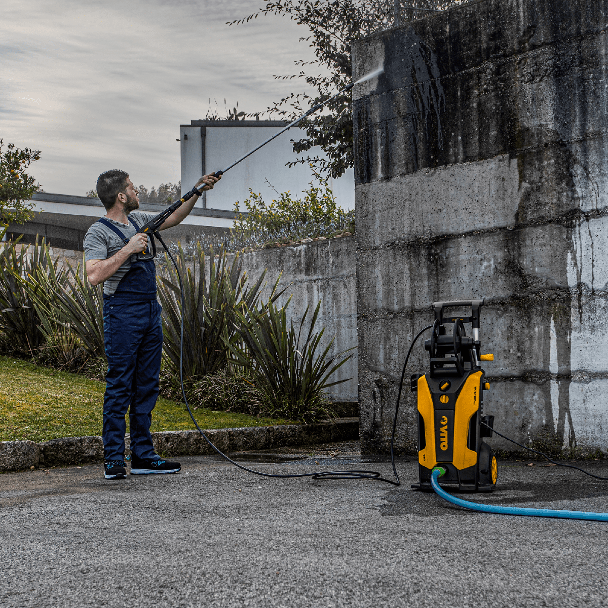 Nettoyeur haute pression 150 bar 2000W Brosse rotative Moteur induction Tuyau 5m Réservoir détergent VITO - Image 3