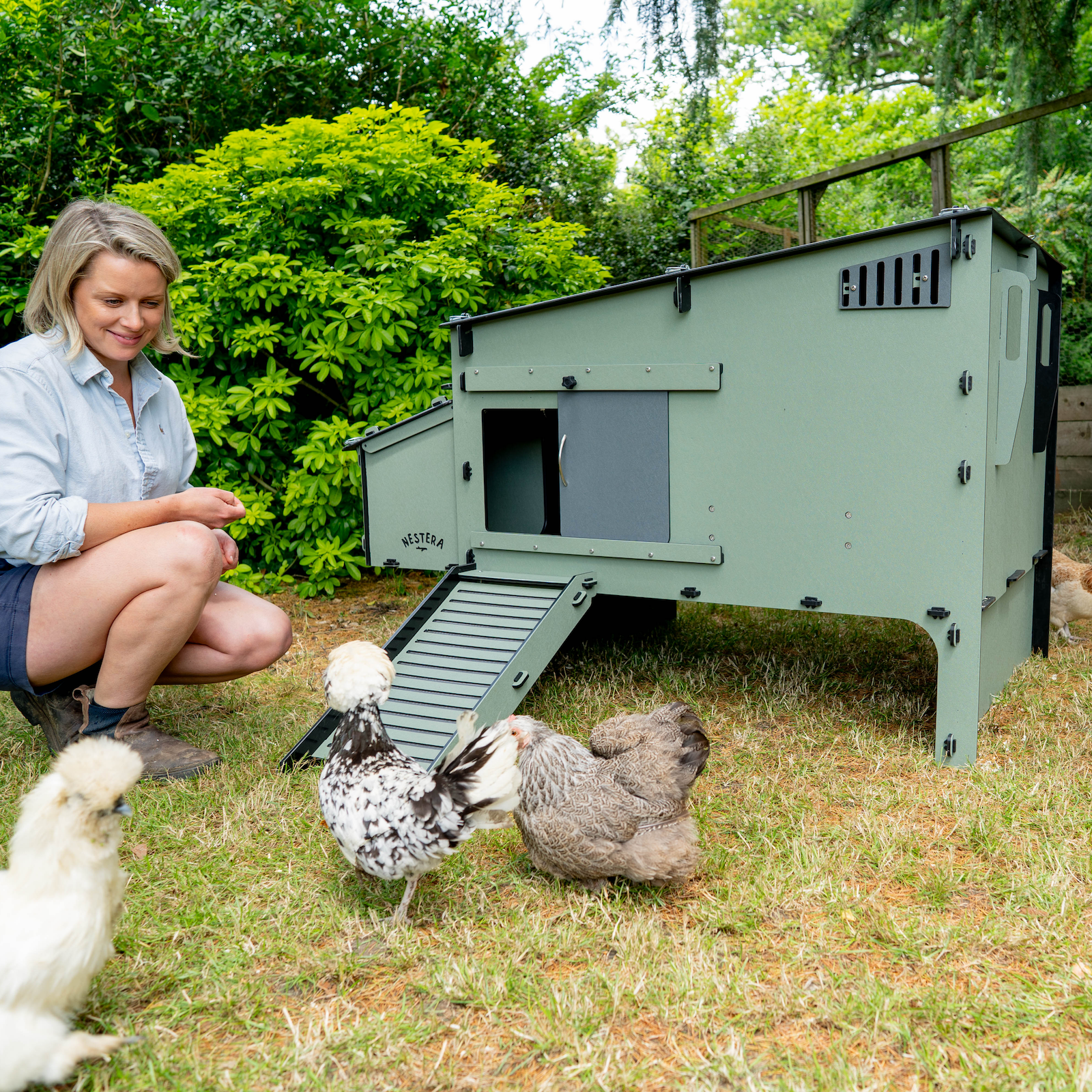 Poulailler Nestera The Aspen 10 poules - Plastique recyclé - garanti 10 ans