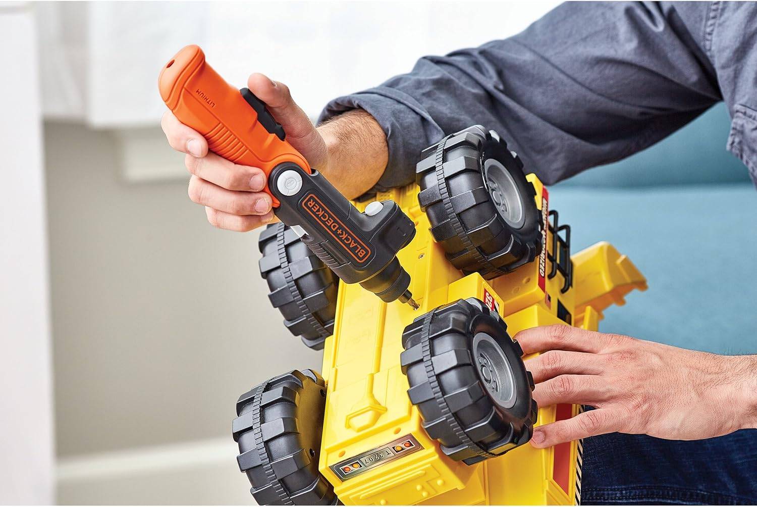Black & Decker - Tournevis Electrique 3.6V + 3 Accessoires - BLACK+DECKER - BDCSFL20C-QW - Imagen 4
