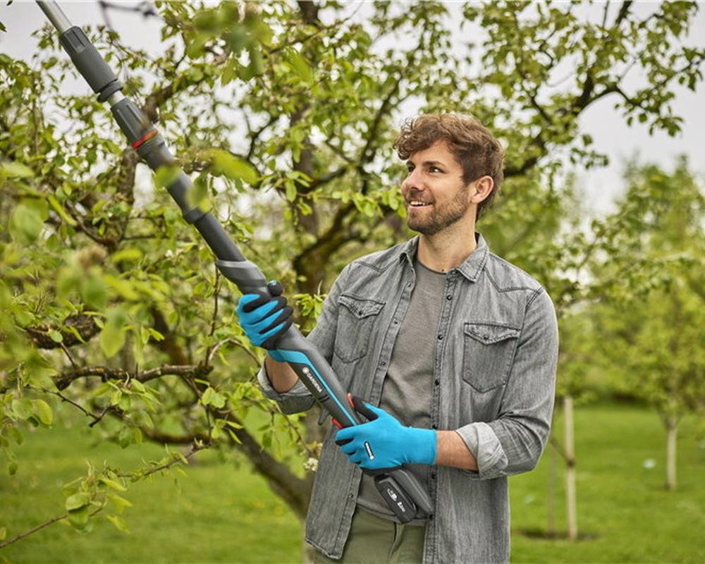 Gardena - Coupe-branches HighCut 250/18V P4A sur batterie - Coupe Ø 28 mm - L. 2557 mm Gardena - Imagen 4