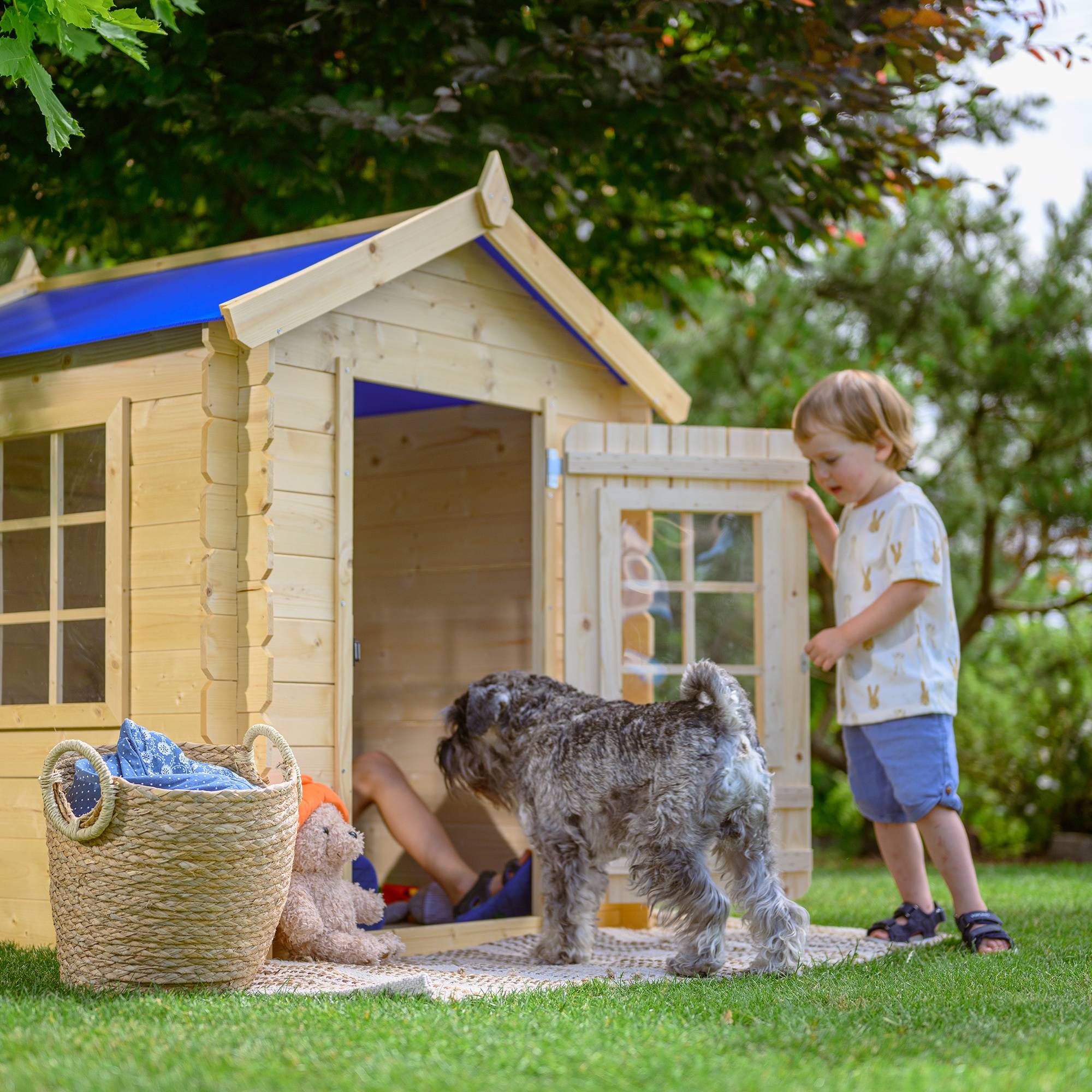Timbela - Maison en bois pour enfants 111x114xH121 cm / 0.9 m² avec Toit bleu - Maison jardin enfant exterieur bois - 13 mm d’épaisseur - Timbela M570M-1 - Image 5