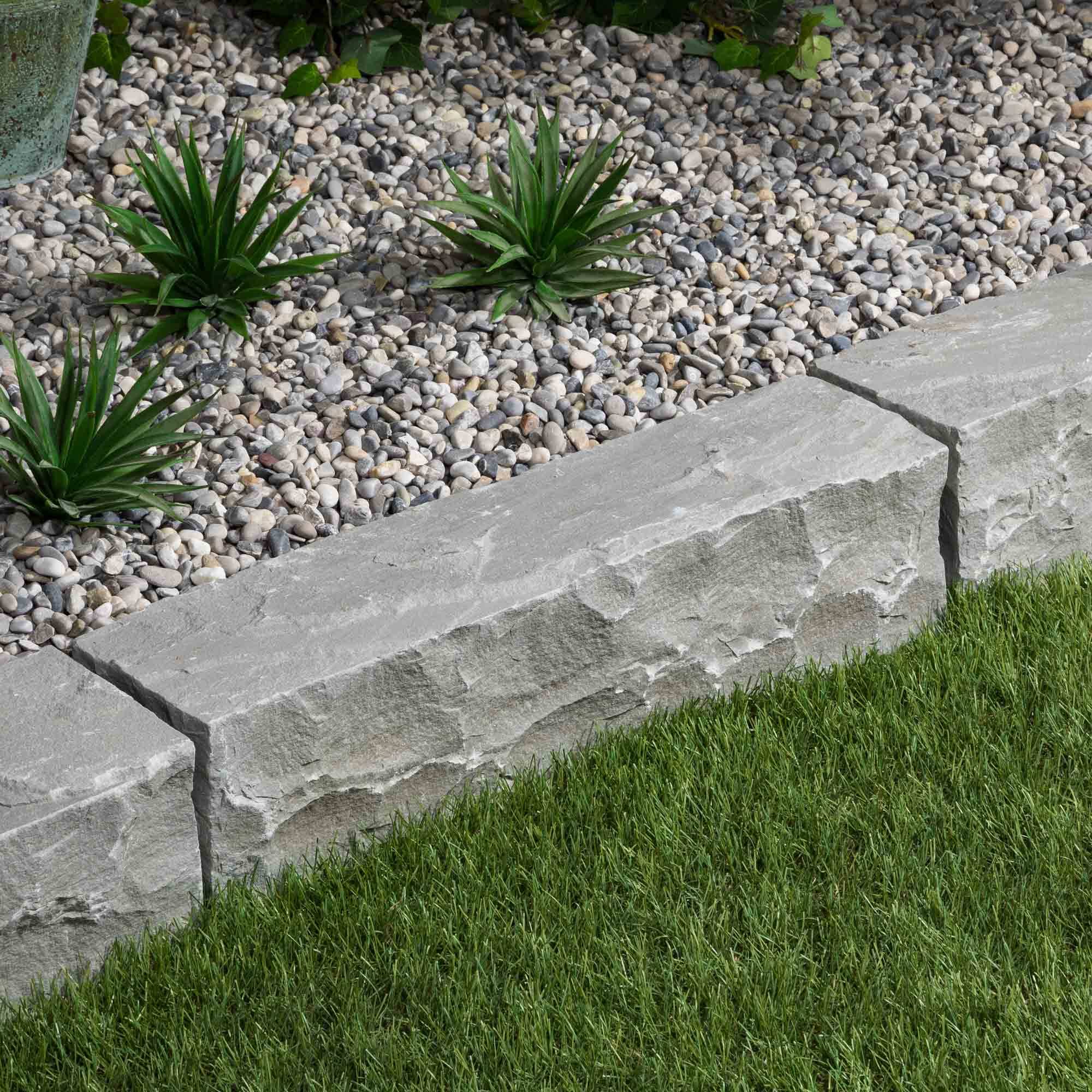 Bordure de jardin Grès Kandla Gris 50x12x12 cm (lot de 10 bordures soit 5 mètres) - RO'MA NATURE - Image 1