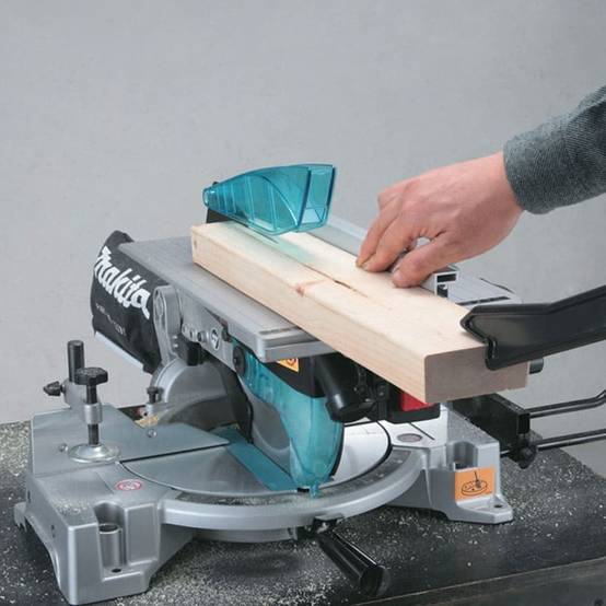Scie à onglet et à délignage 1650W - MAKITA - LH1040 - Image 9