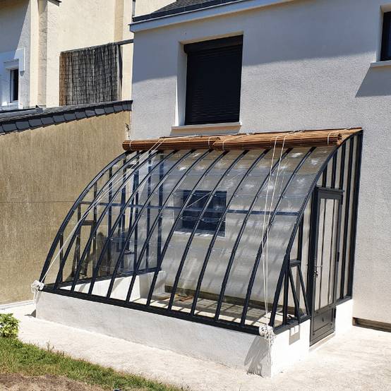 Serre en tuile de verre à l'ancienne - Margot Soubassement - Aluminium - 8m² - Gris sable - L'atelier Des Serres - Imagen 1