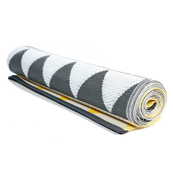IDMARKET - Tapis extérieur SARI triangles gris et jaune 270 x 370 CM - Image 6