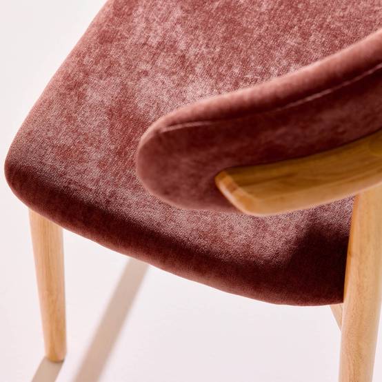 sweeek - Lot de 2 chaises bois d'hévéa naturel et tissu chenille bordeaux - Paola | sweeek - Image 7